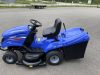 Iseki CM 7322 H Gyűjtős fűnyíró traktor,hidrosztatikus hajtás, 15,9 Le, 122 cm-es vágószélesség