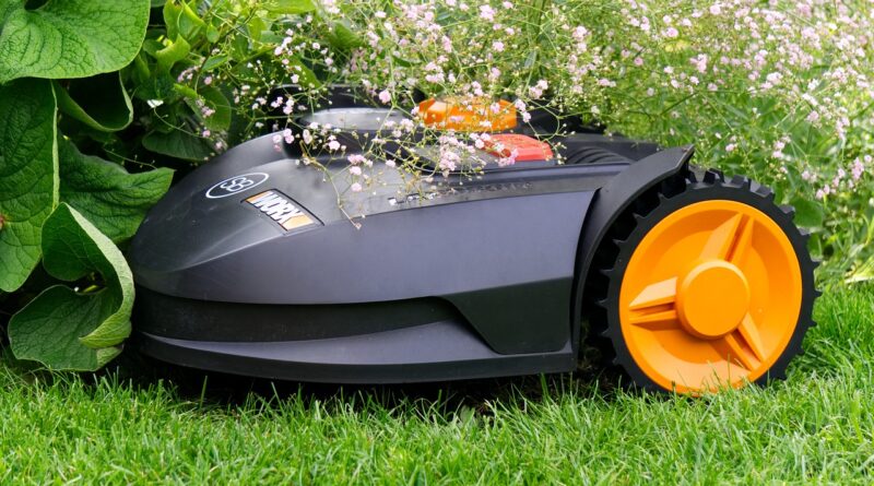 Robotfűnyíró vélemények: prók és kontrák a robotfűnyírókról 